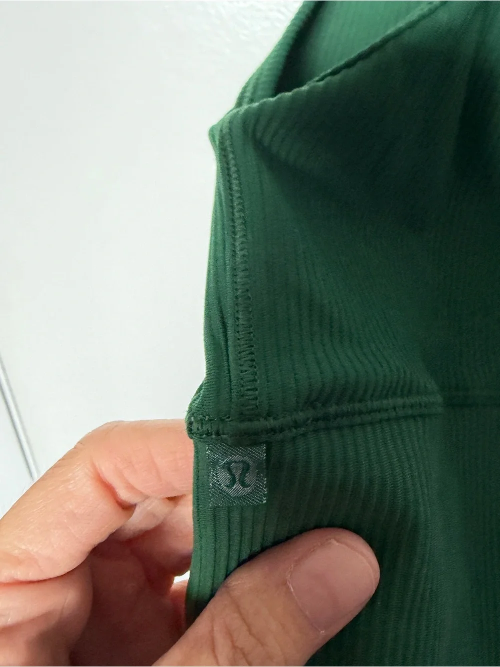 Lululemon power, pivot tank